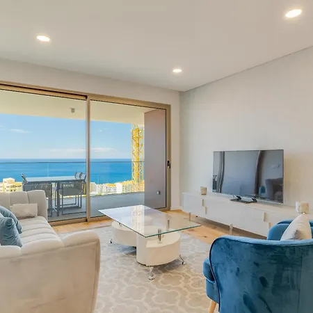 Luxury Laura By Madeira * Funchal (Madeira)