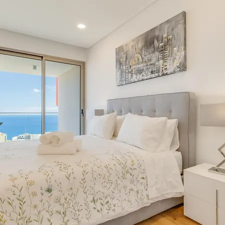 Luxury Laura By Madeira Appartamento *