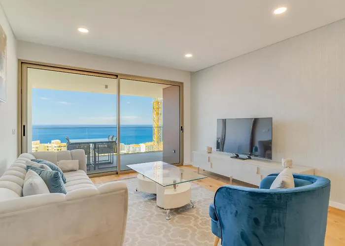 Luxury Laura By Madeira * Funchal (Madeira)